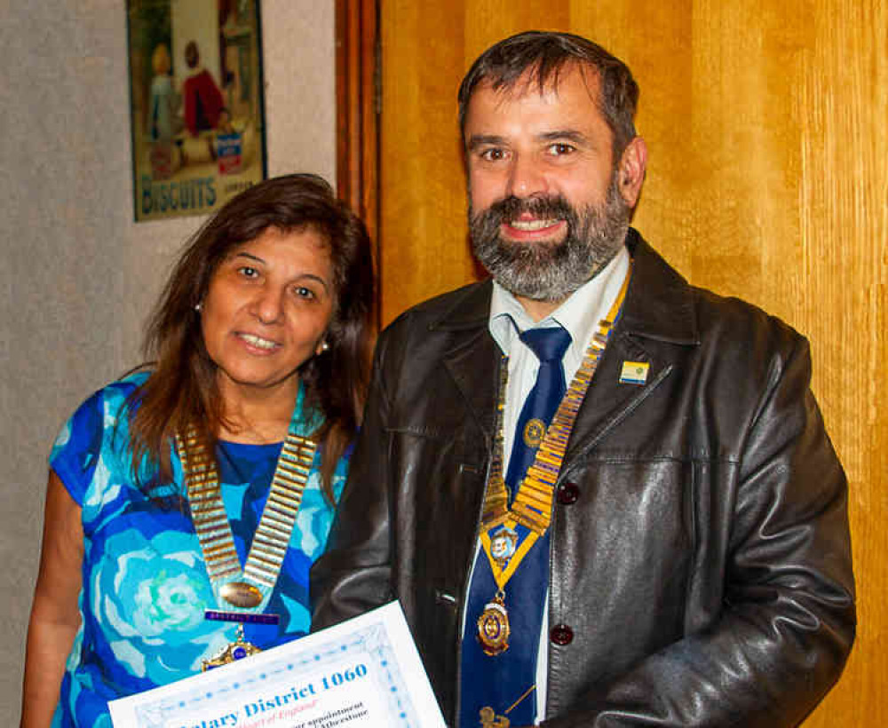 Leading lights: Rotary president Joe Kobrin presented with a certificate from Governor for District 1060 Rotary International Bala Jaspal in 2019