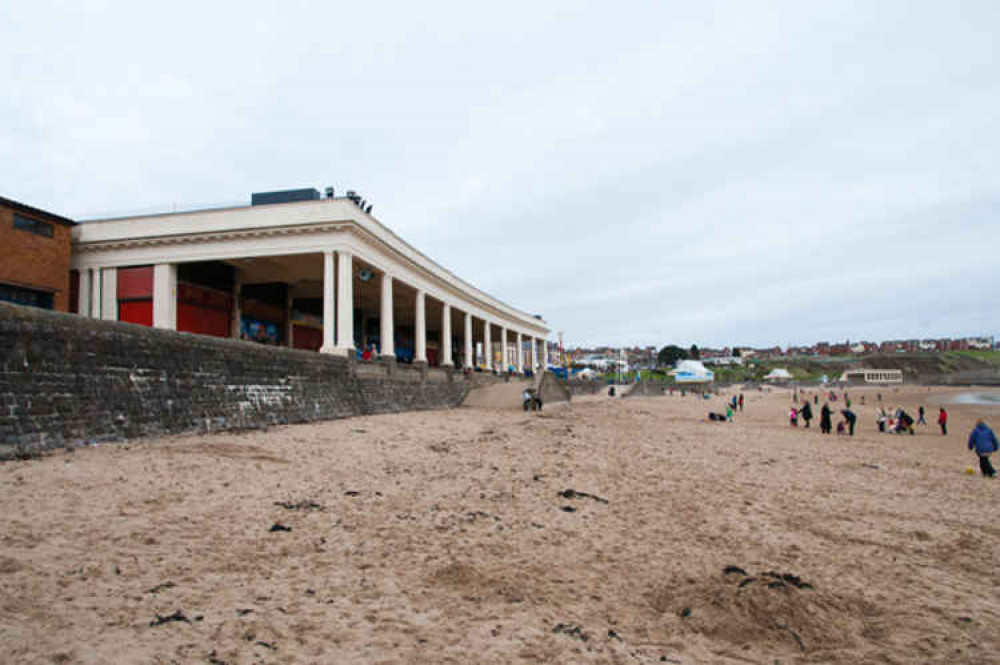 Barry Island seafront maintained its Green Flat status