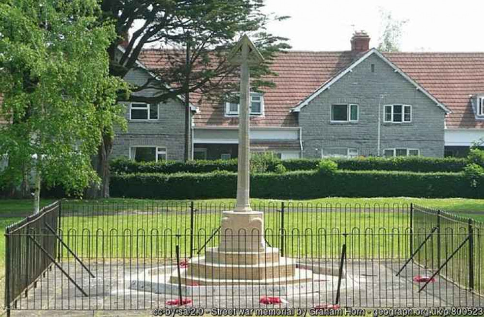 The war memorial in Merriman Park, Street The war memorial in Merriman Park, Street
