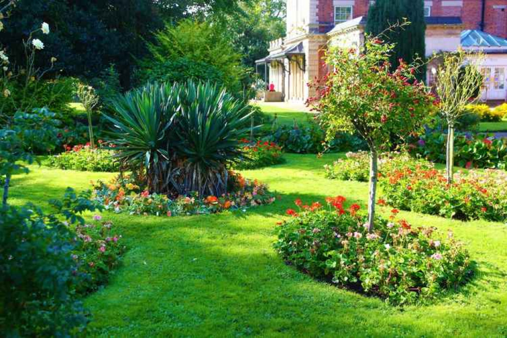 Castle Park Gardens Castle Park Gardens