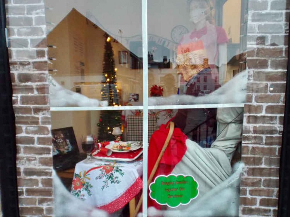 Forget Me Not's poignant Christmas window display