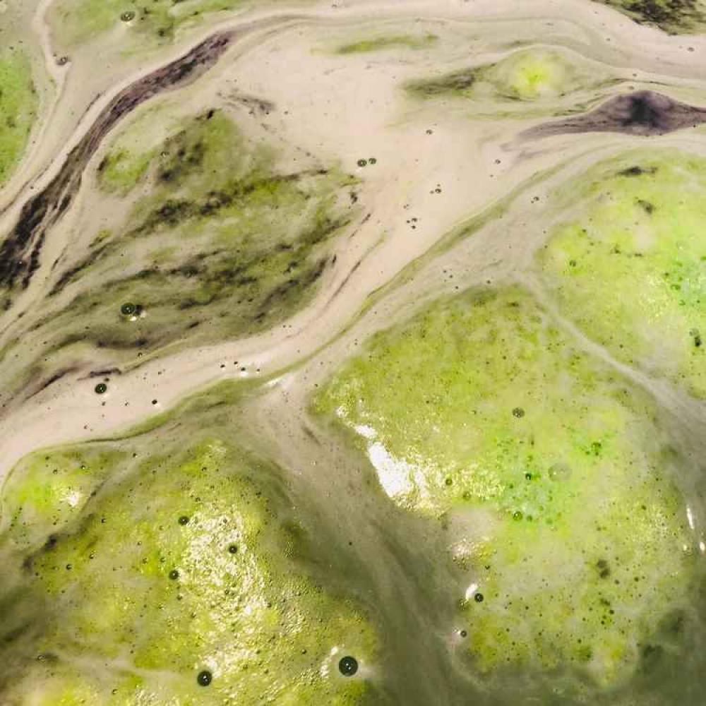Janine's Halloween bath bomb potions Janine's Halloween bath bomb potions