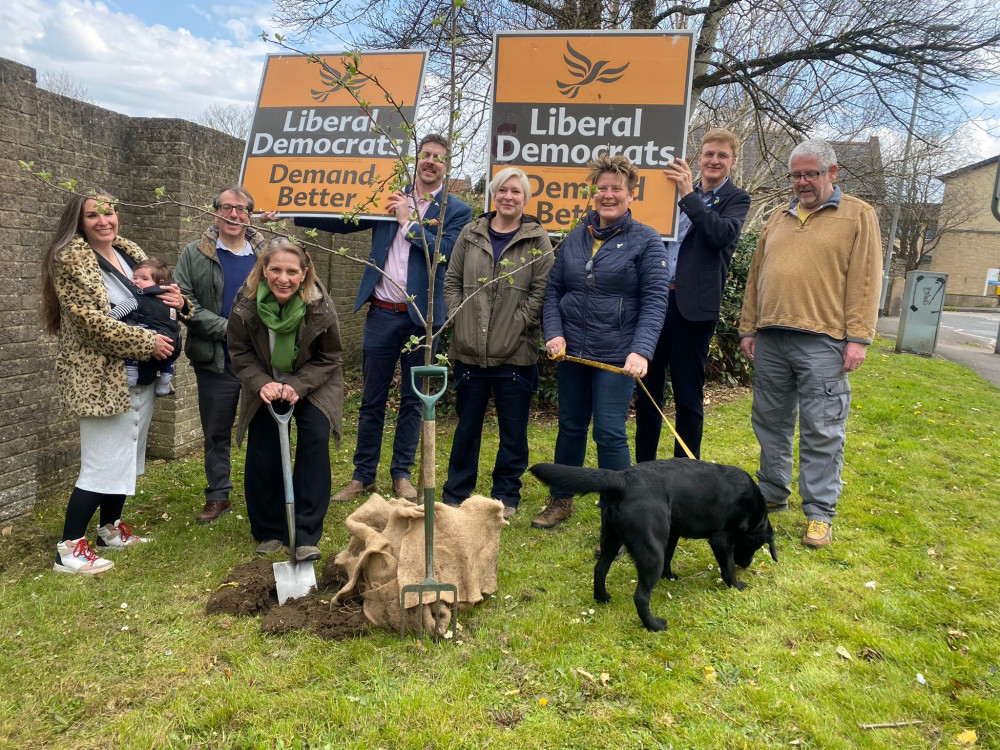  Wera Hobhouse MP tree planting in Frome with council candidates to mark the launch of the Somerset LibDems manifesto.   