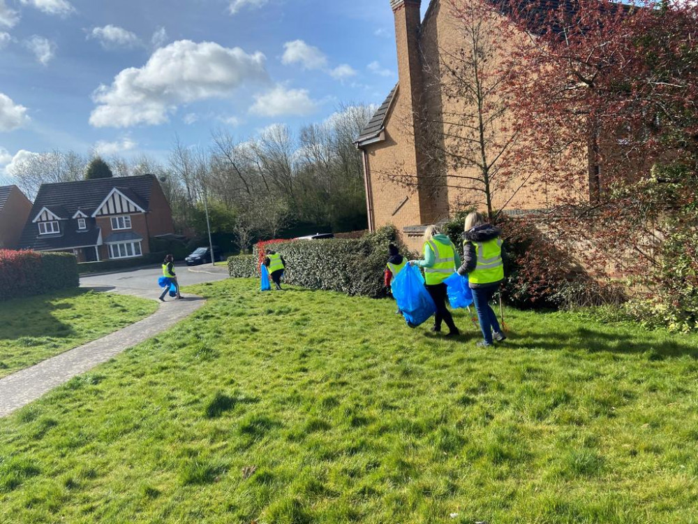 Volunteers in North West Leicestershire have rallied together to combat litter in the district as part of this year’s Great British Spring Clean. Photo courtesy of NWLDC.