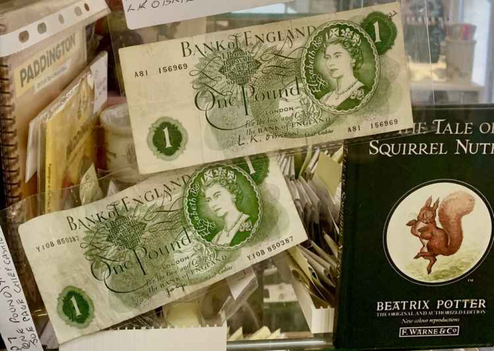 Old pound notes Old pound notes