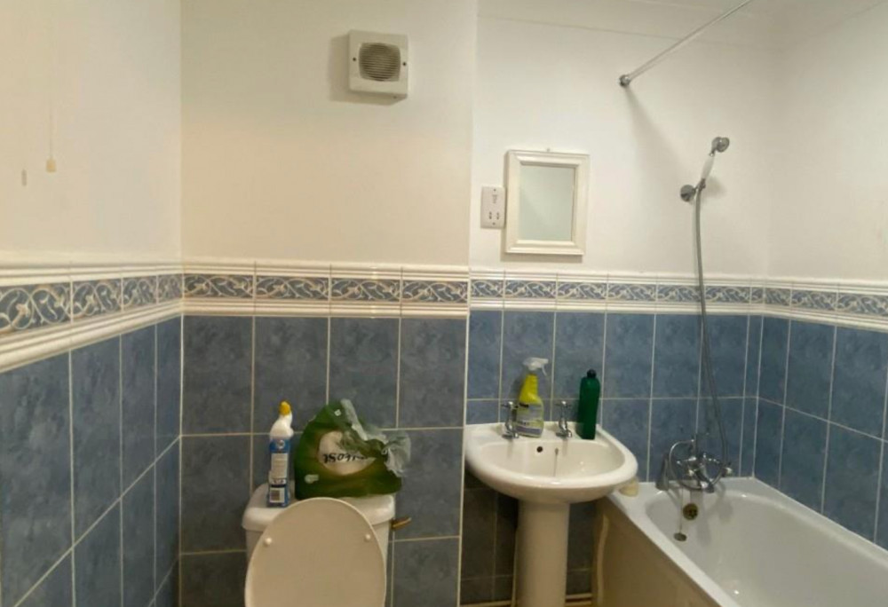 The bathroom in Bohill Court, Penryn.