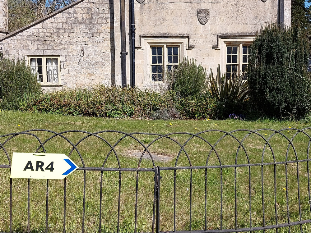 Orchardleigh entrance 