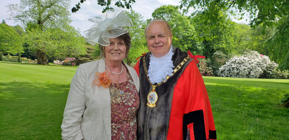 Cheshire East's new mayor and mayoress.