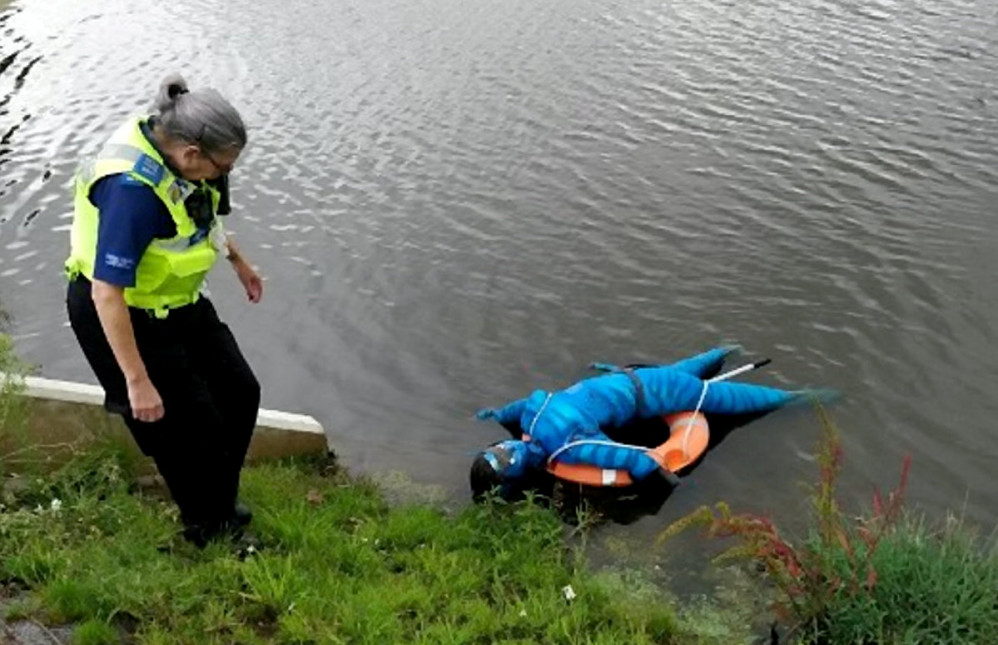 The dummy was wearing a costume from the James Cameron movie 'Avatar'. (Image - SWNS / Cheshire Police) The dummy was wearing a costume from the James Cameron movie 'Avatar'. (Image - SWNS / Cheshire Police)