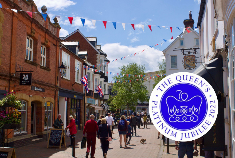 Sidmouth town centre (Nub News, Will Goddard). Inset: Queen's Platinum Jubilee 2022 emblem