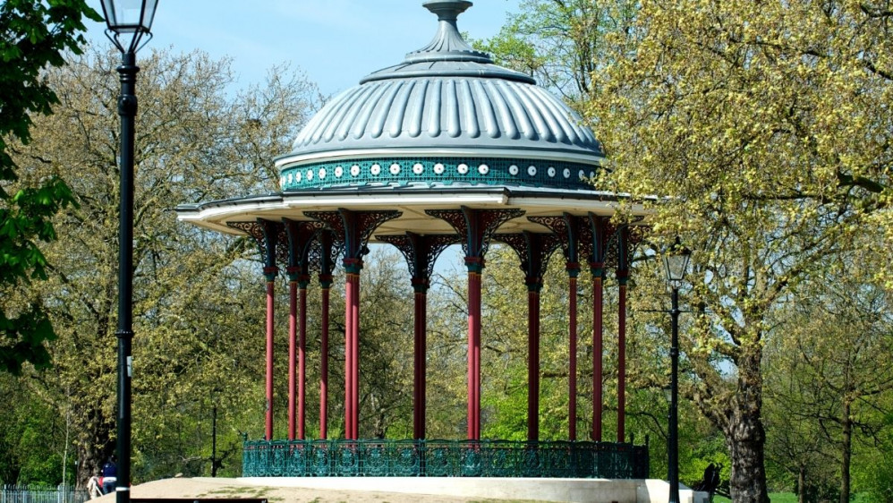 Clapham Common Walk