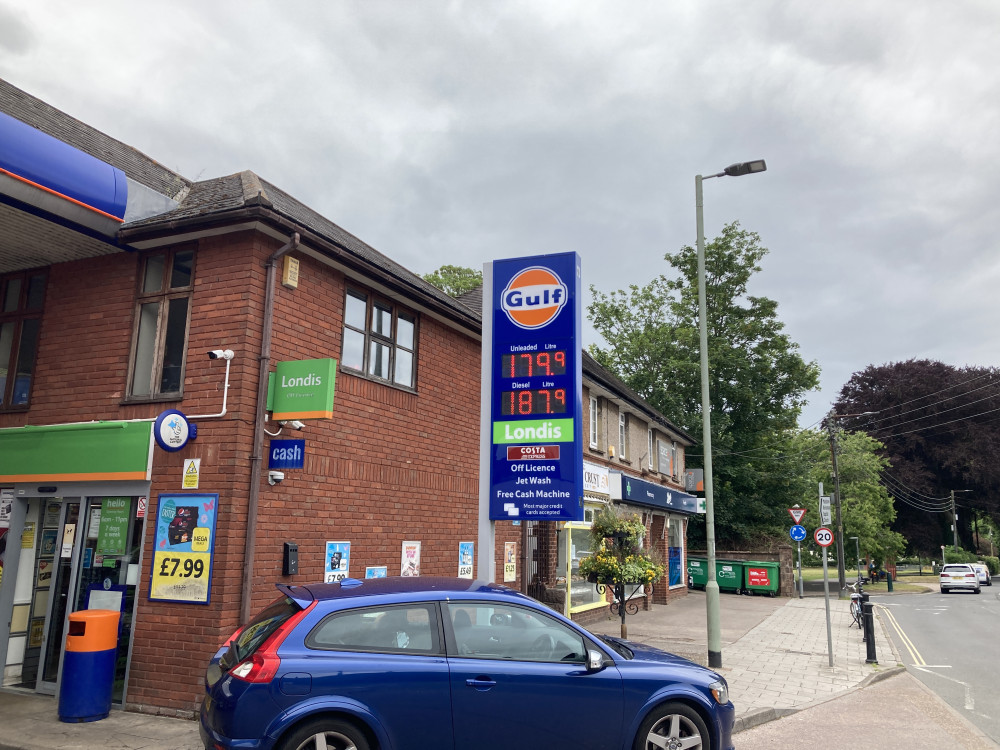 Fuel prices at Gulf garage on Woolbrook Road at midday on 9 June (Nub News, Will Goddard)