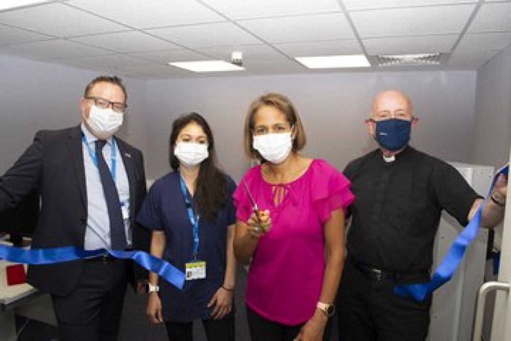 Munira Wilson, MP for Twickenham, opened a second paediatric audiology screening room at Teddington Memorial Hospital. Audiologists from the hospital joined local MP Munira Wilson at the opening ceremony, along with HRCH chief executive Jo Farrar and TMH League of Friends Chairman Reverend Simon Douglas Lane. 