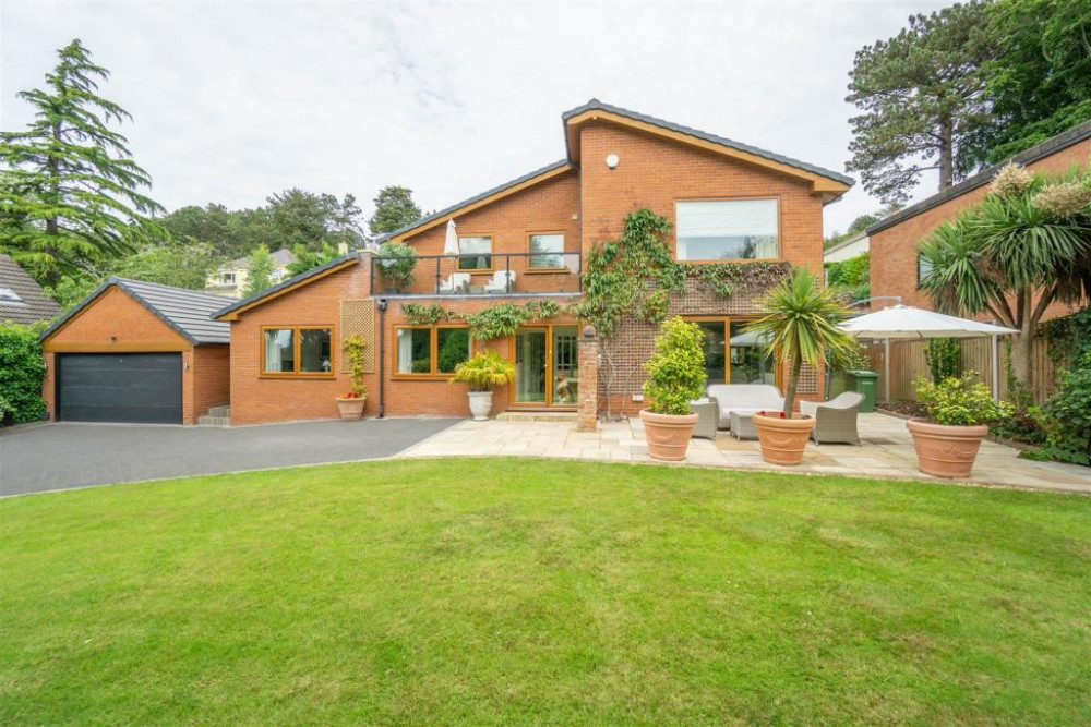 Property of the Week: this 3 or 4 bedroom detached house on The Roscote in Lower Heswall