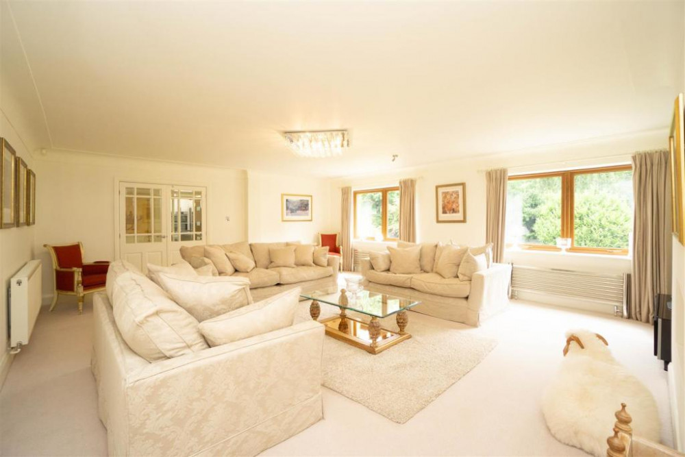 Property of the Week: this 3 or 4 bedroom detached house on The Roscote in Lower Heswall