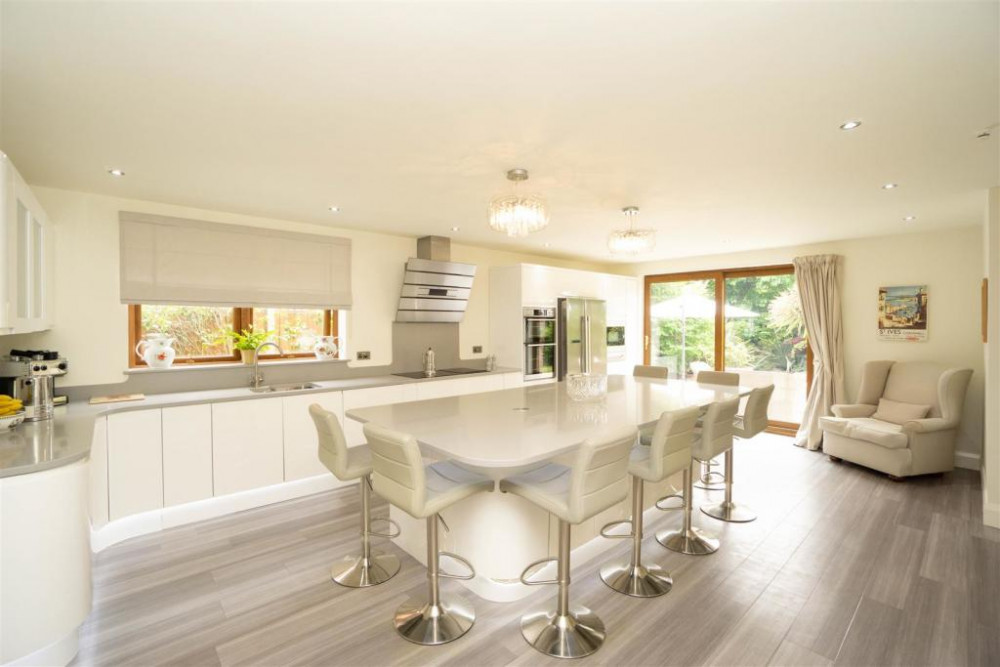 Property of the Week: this 3 or 4 bedroom detached house on The Roscote in Lower Heswall