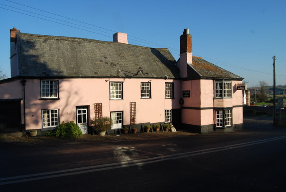The Bridge Inn, Topsham (cc-by-sa/2.0 - © N Chadwick - geograph.org.uk/p/1109266) The Bridge Inn, Topsham (cc-by-sa/2.0 - © N Chadwick - geograph.org.uk/p/1109266)