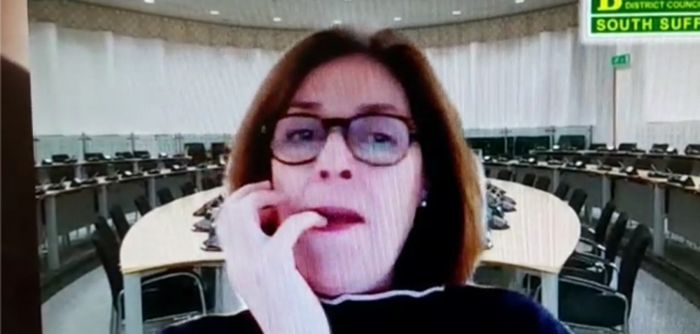 Alleged slanderer Cllr Dawson caught on You Tube eating her own snot during a council meeting