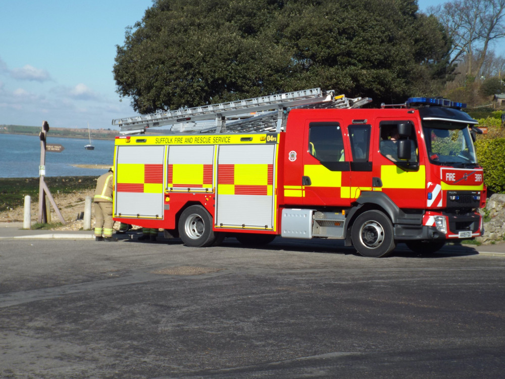 Fire crews in Shotley (Picture credit: Nub News)