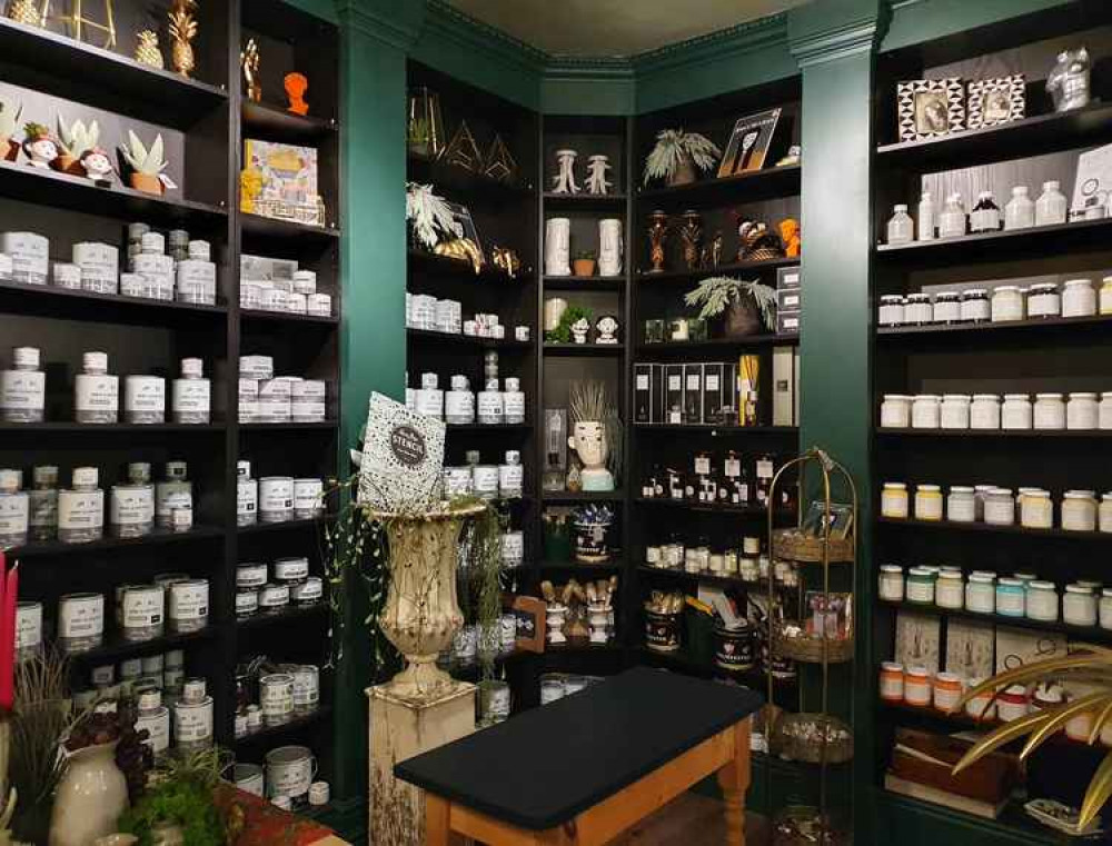 Henrietta's Attic is your local Annie Sloan stockist Henrietta's Attic is your local Annie Sloan stockist