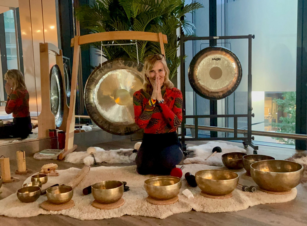 Step out of your busy life and into the tranquility of our studio for a monthly Sound Bath Healing Meditation workshop to lower stress and boost your wellbeing. Step out of your busy life and into the tranquility of our studio for a monthly Sound Bath Healing Meditation workshop to lower stress and boost your wellbeing.