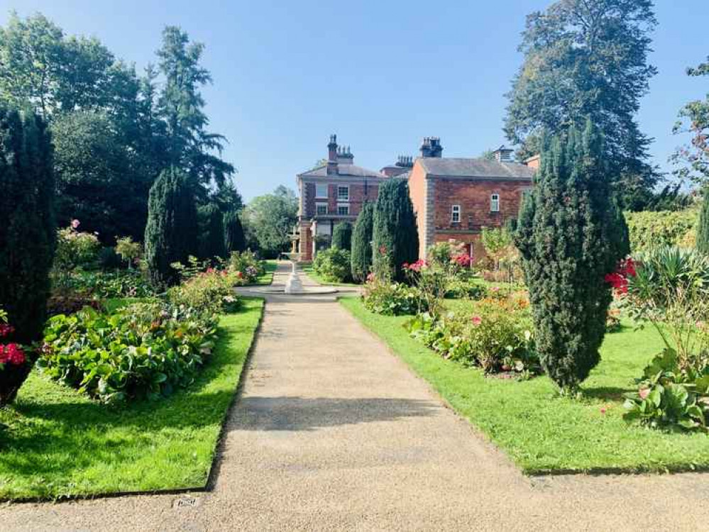 Castle Park Gardens Castle Park Gardens