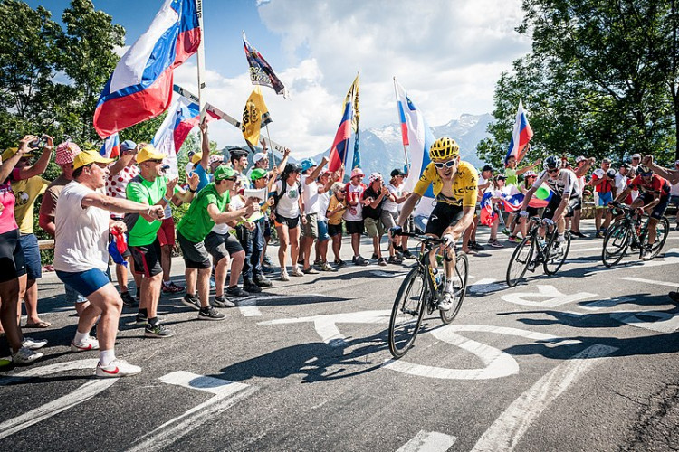 2018 Tour de France champion and 2014 Commonwealth Games gold medalist Geraint Thomas will come to Warwick on Sunday