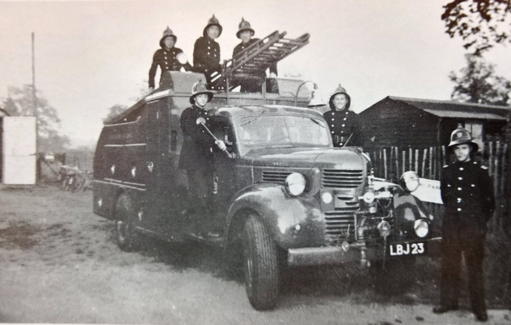 Holbrook fire engine 1952