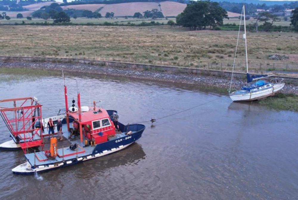 Re-floating the yacht (Dave Littlefield/ Exeter City Council)