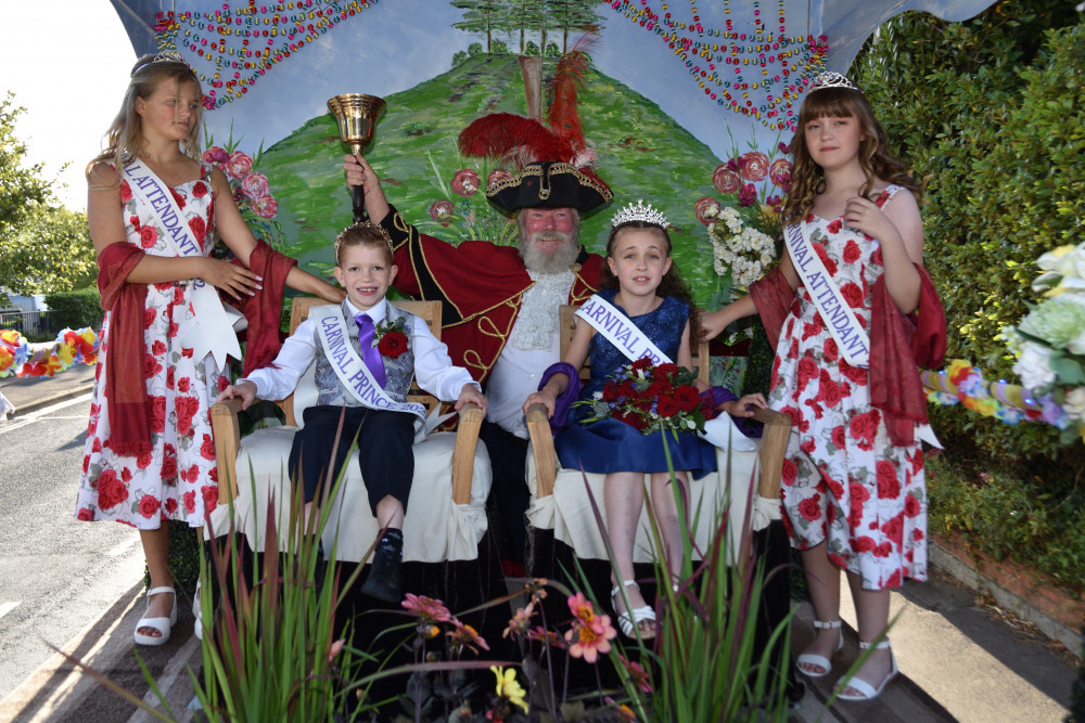 Bridport Carnival (Image: Tim Russ)