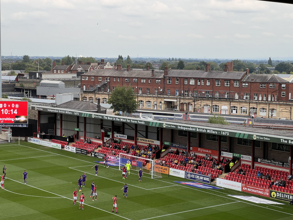 Stevenage beat Crewe 2-1 to move into second spot in League Two following boss Steve Evans' half-time hairdryer