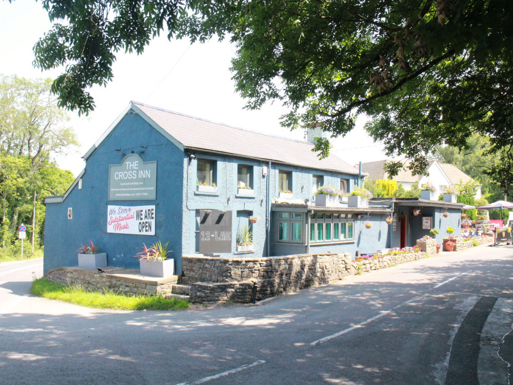 The Cross Inn Pub, Llanblethian