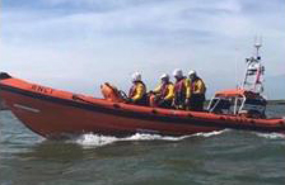 Burnham's crew in action. Burnham's crew in action.