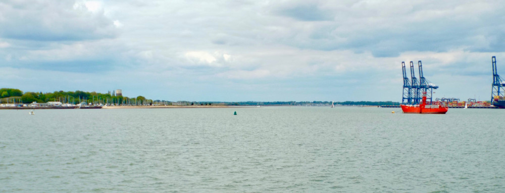 Yacht rescue near Felixstowe (Picture credit: Nub News)