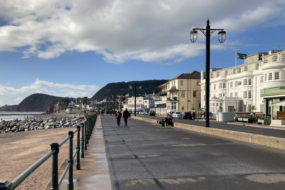 Sidmouth seafront with streetlight (Nub News/ Will Goddard)