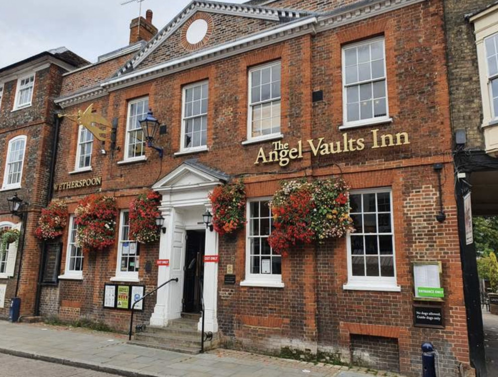 Hitchin Angel Vaults. CREDIT: @HitchinNubNews 