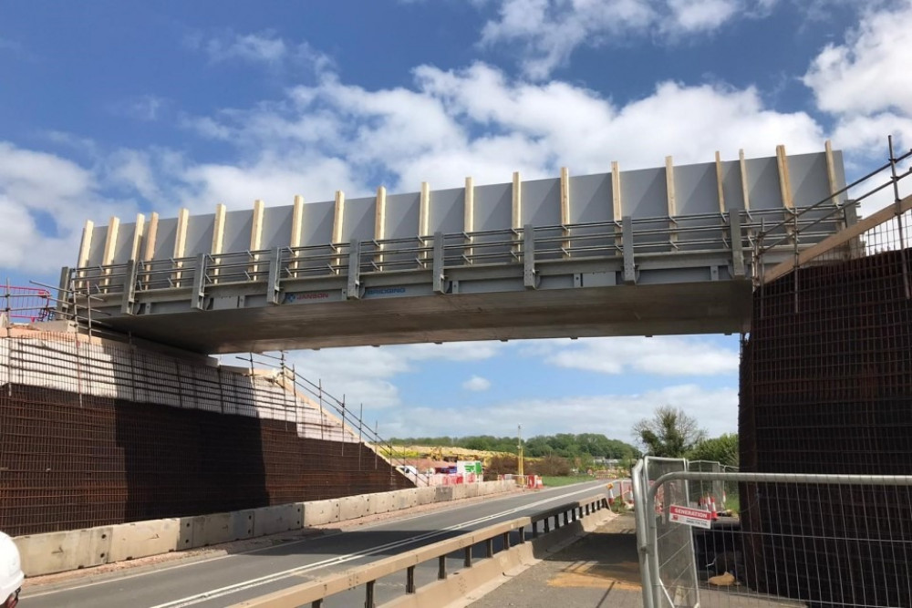 The temporary bridge ensured construction traffic remained off the main road, minimising disruption to motorists, and helped to transport 900,000 tonnes of earth