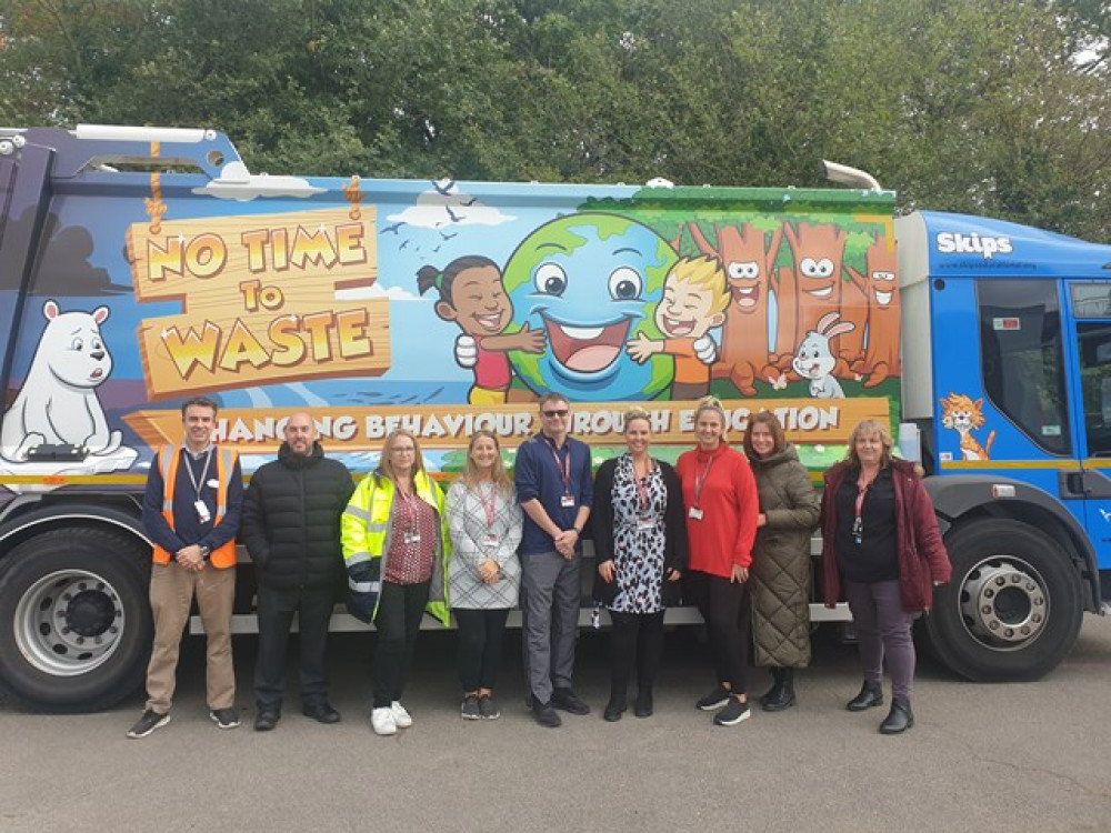 David Bloomfield from Thurrock Council recycling team with Woodside Academy staff.