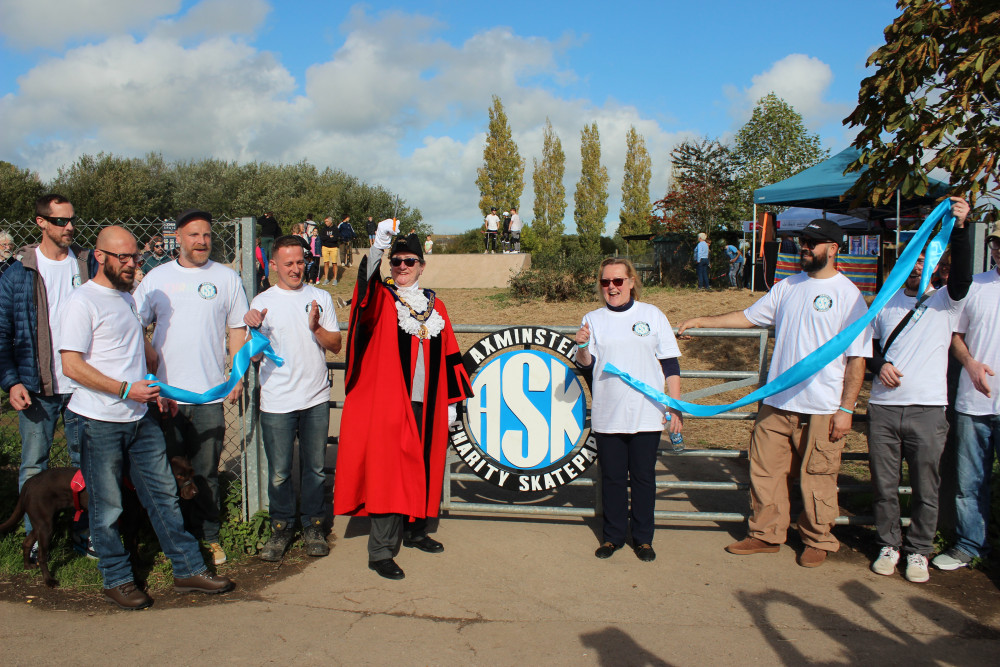 The Mayor of Axminster, Cllr Jill Farrow, and members of the skatepark committee officially open the new park at Cloakham Lawn