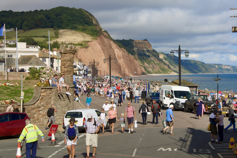 Sidmouth Esplanade before Sidmouth Airshow 2022 (Nub News/ Will Goddard)