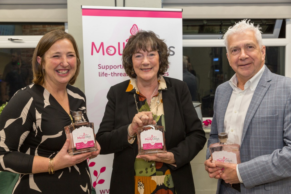 (from left) Rachel Ollerenshaw, Deputy Mayor of Stratford Cllr Kate Rolfe and Tim Ollerenshaw 