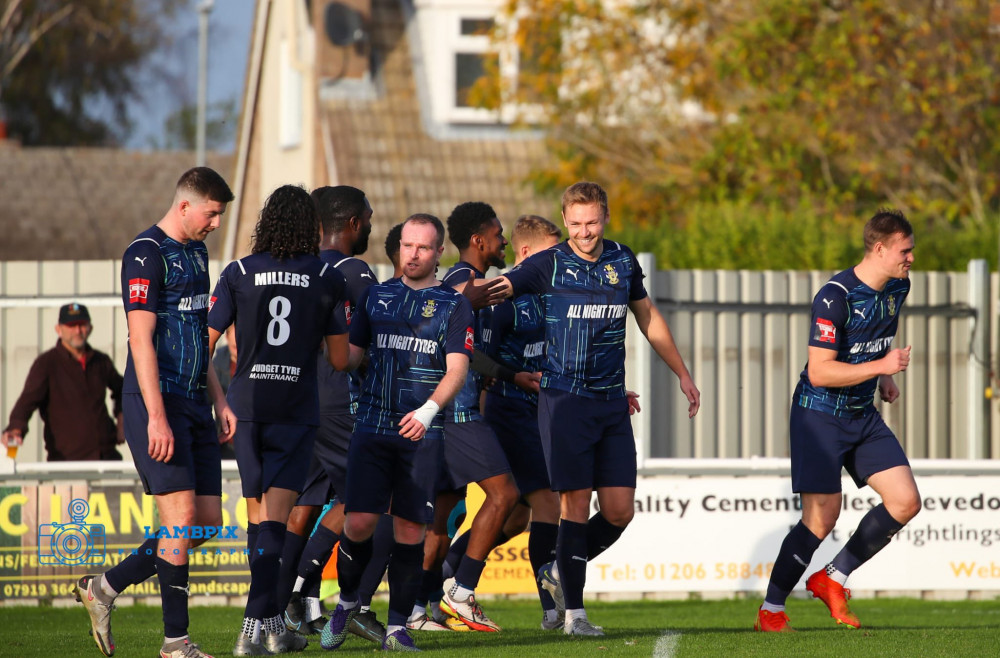 Aveley celebrate their fourth goal. Picture by Kevin Lamb (Lambpix).