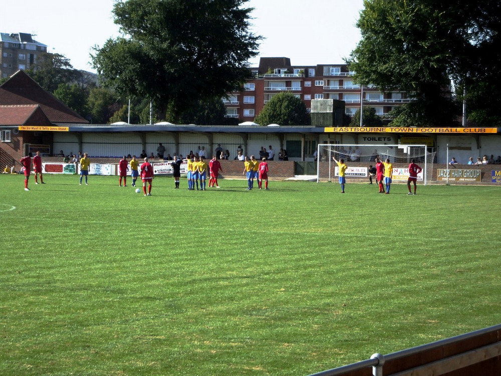 Jonathan Hippolyte's second half brace completes comeback for Hanworth Villa. Photo: Grassrootsgroundswell.