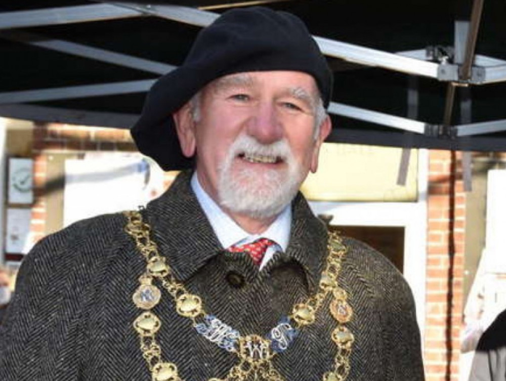 Bridport Mayor's Christmas quiz will be raising money for charity.