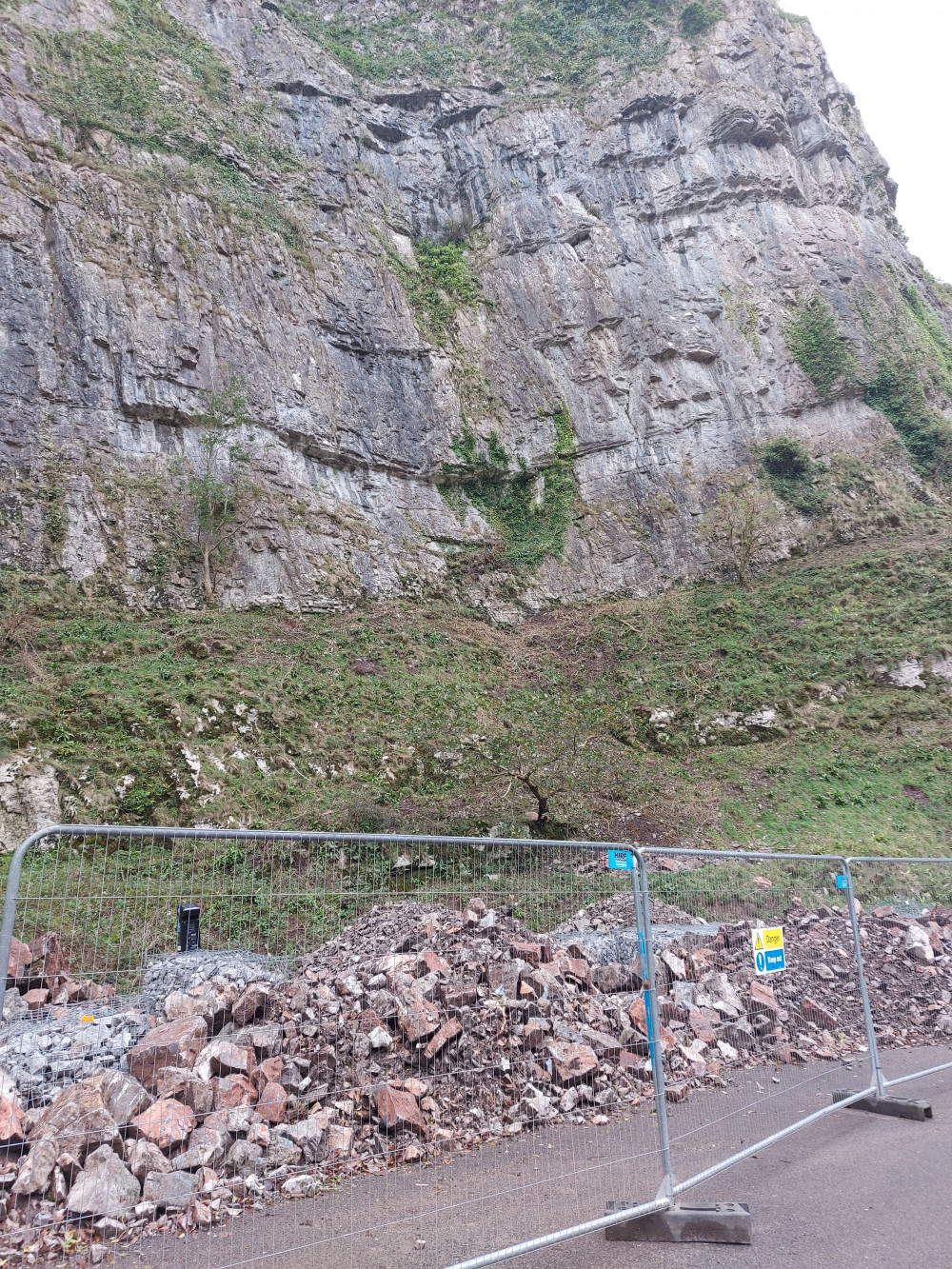 Extreme rainfall is being blamed for these falls in cheddar gorge 