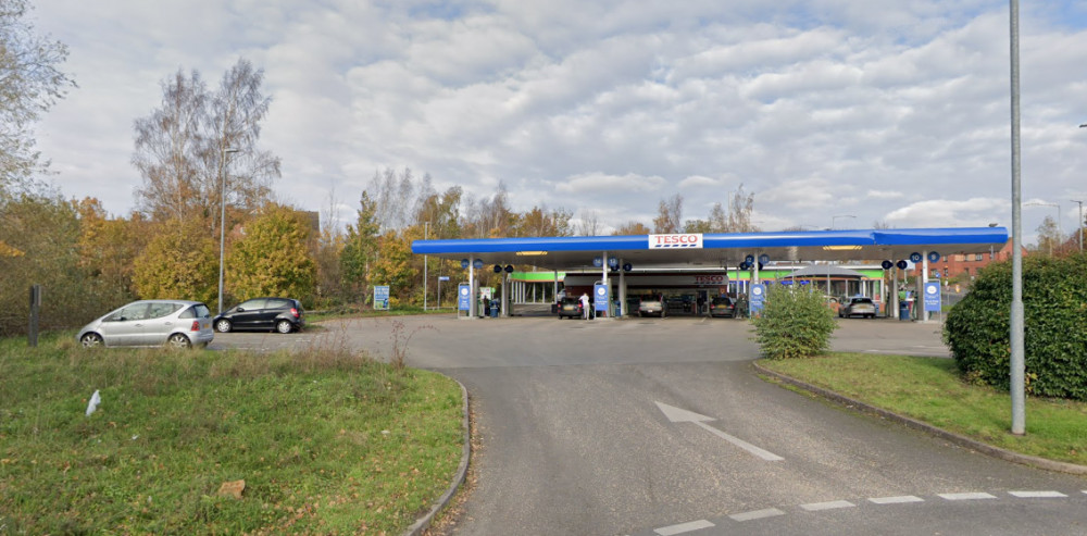 A jet wash could be installed at Warwick's Emscote Road Tesco petrol station (image via google.maps)