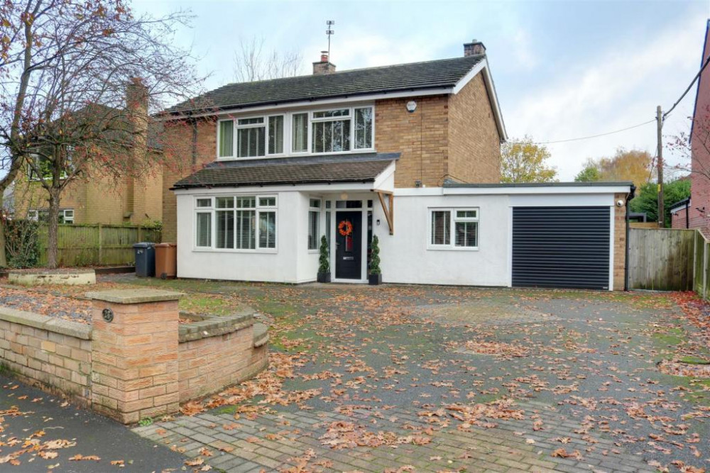 Beautiful home for sale in Pikemere Road, Alsager Beautiful home for sale in Pikemere Road, Alsager
