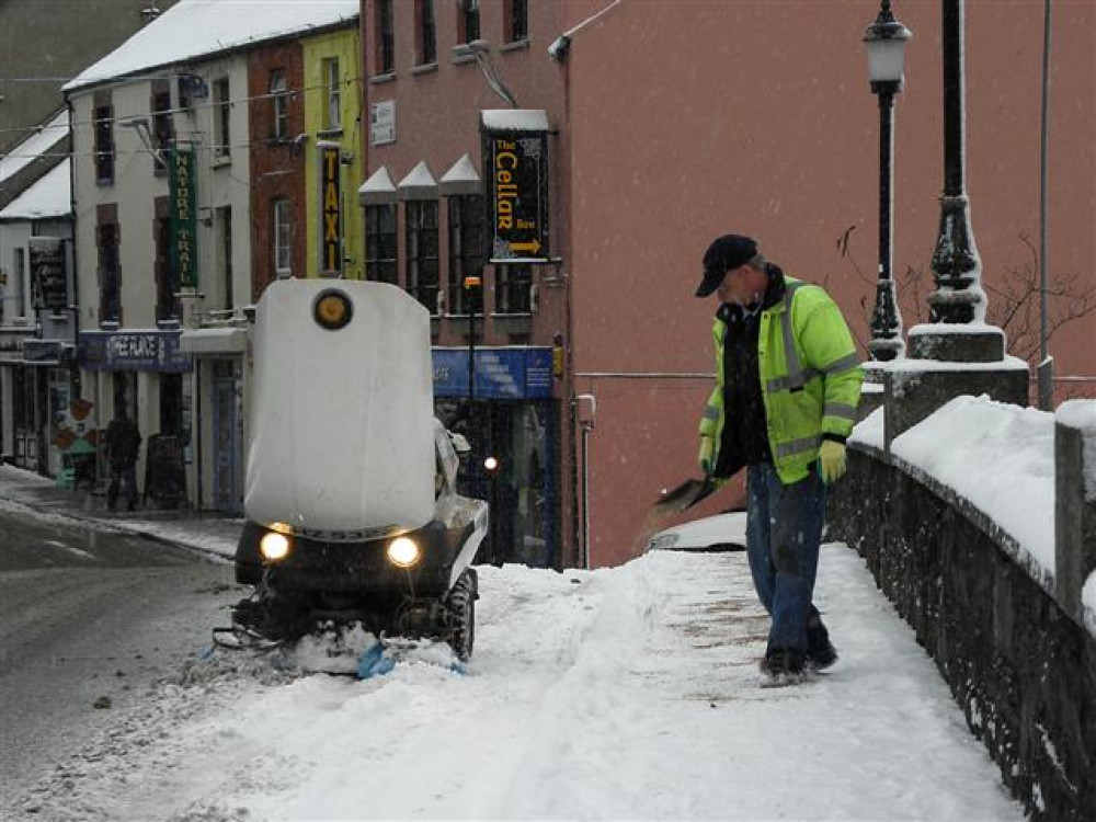 Hounslow Highways are continuing their gritting efforts to keep streets safe. Photo: Kenneth Allen.