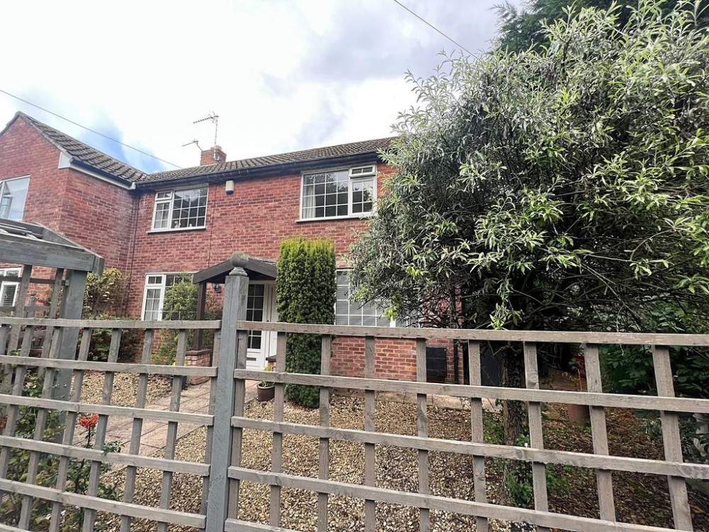 This week we have looked at a three-bedroom semi-detached home on Woodcote Lane in Leek Wootton courtesy of Julie Philpot Residential