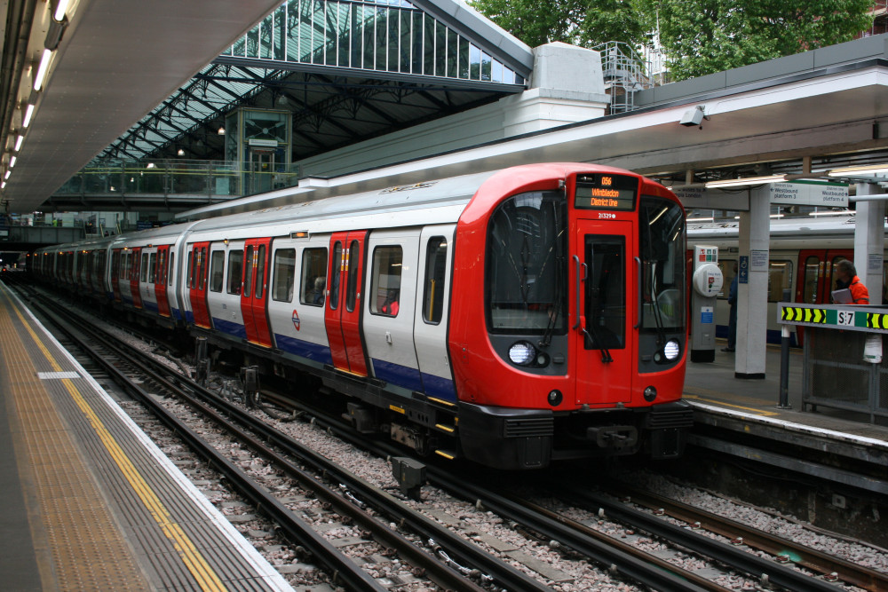 Disruption on the District Line causing problems in Brentford. Photo: Aubrey Morandarte.